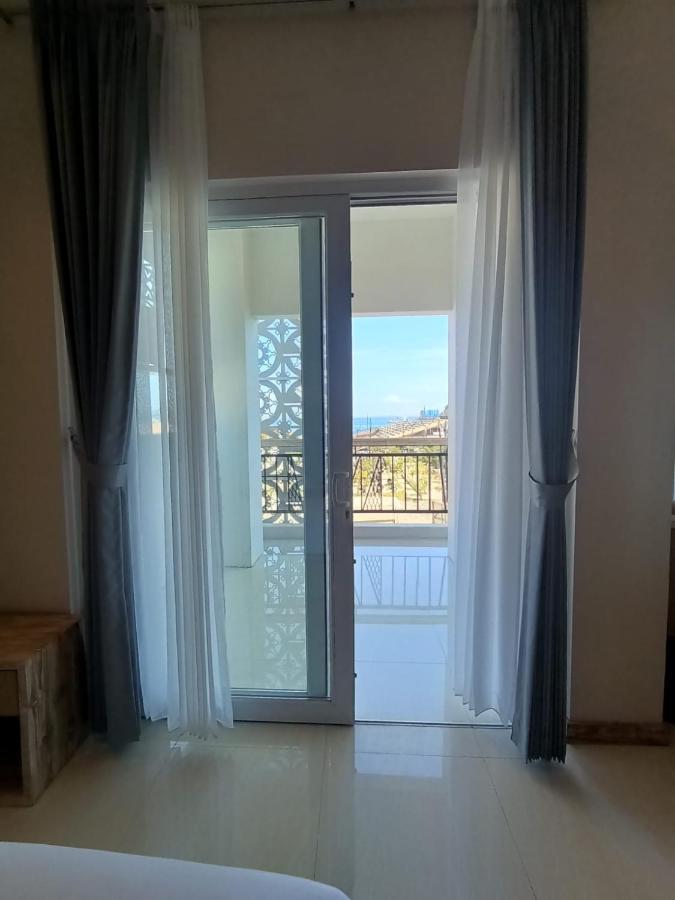 Dejavu 2.0 Hotel Bajo Komodo Лабуан Баджо Екстериор снимка