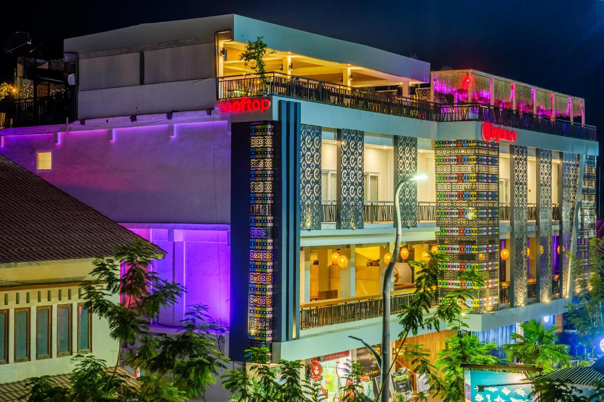 Dejavu 2.0 Hotel Bajo Komodo Лабуан Баджо Екстериор снимка