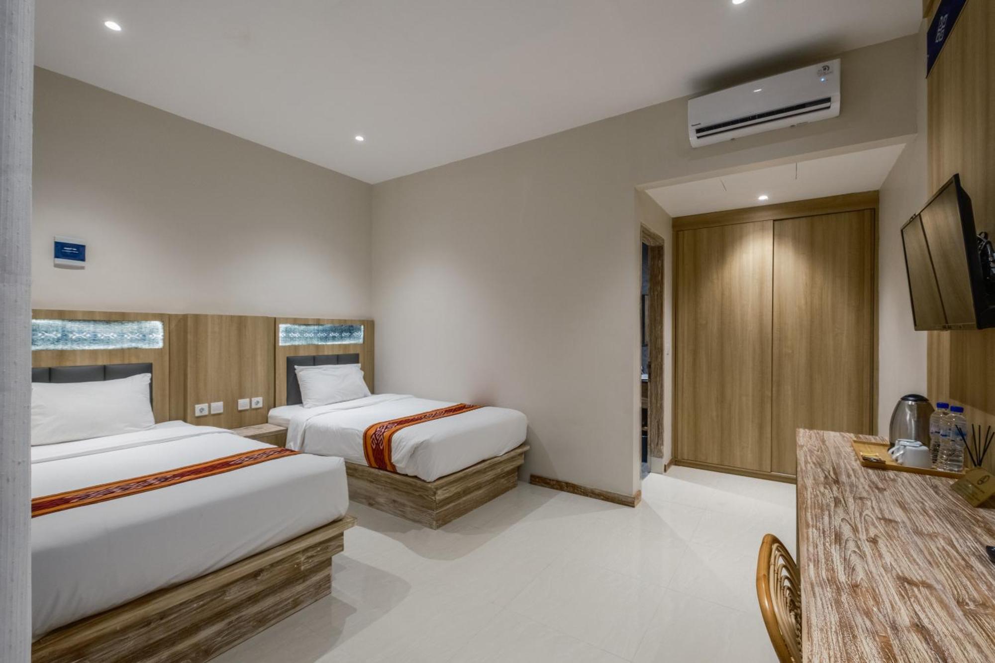 Dejavu 2.0 Hotel Bajo Komodo Лабуан Баджо Екстериор снимка