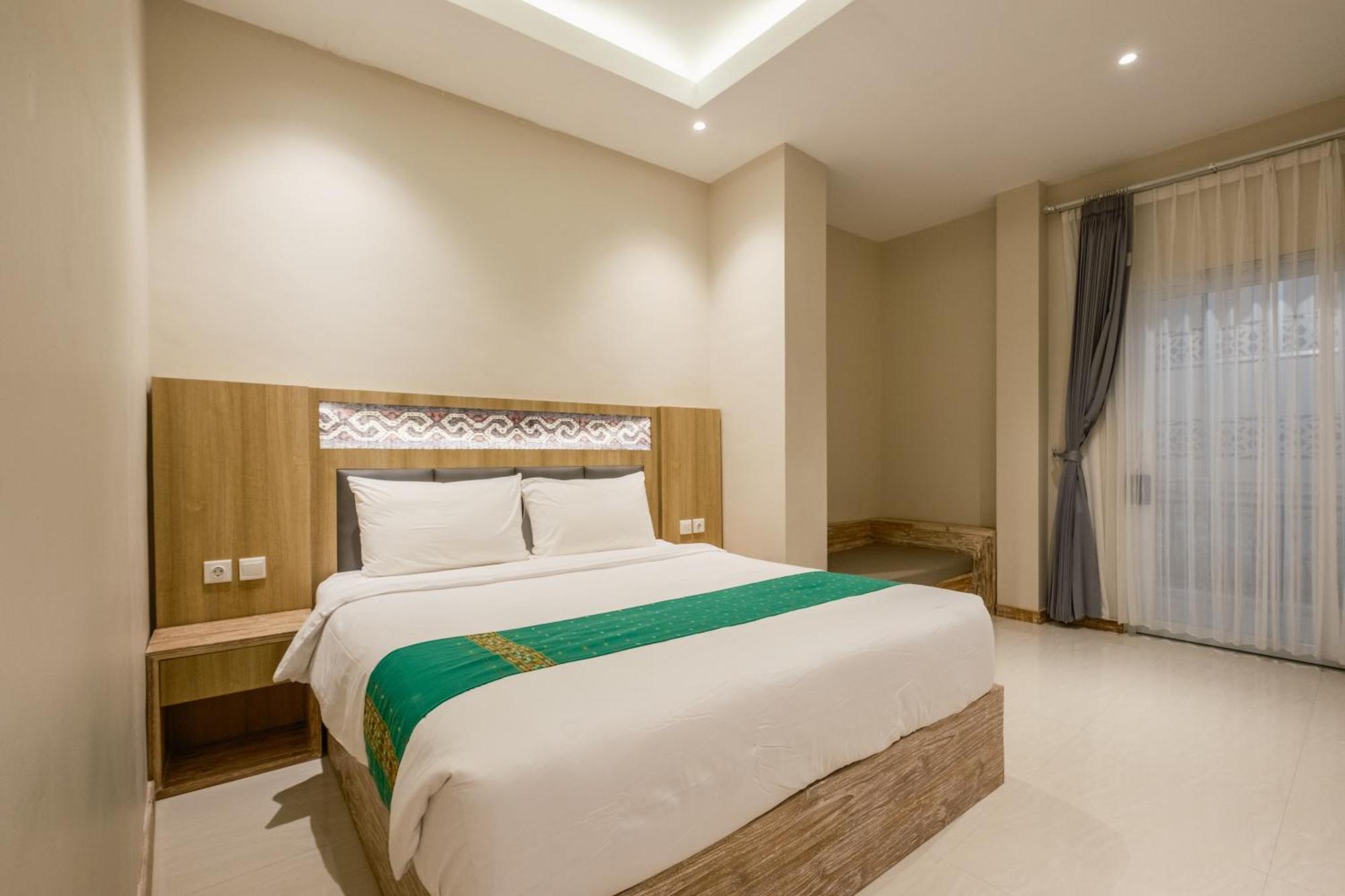 Dejavu 2.0 Hotel Bajo Komodo Лабуан Баджо Екстериор снимка