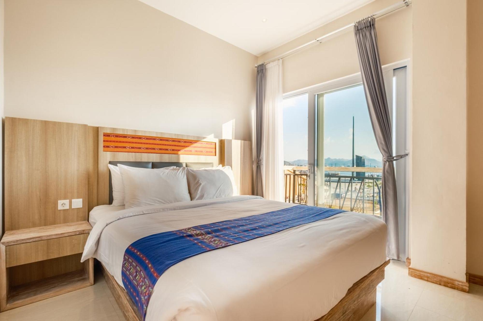 Dejavu 2.0 Hotel Bajo Komodo Лабуан Баджо Екстериор снимка