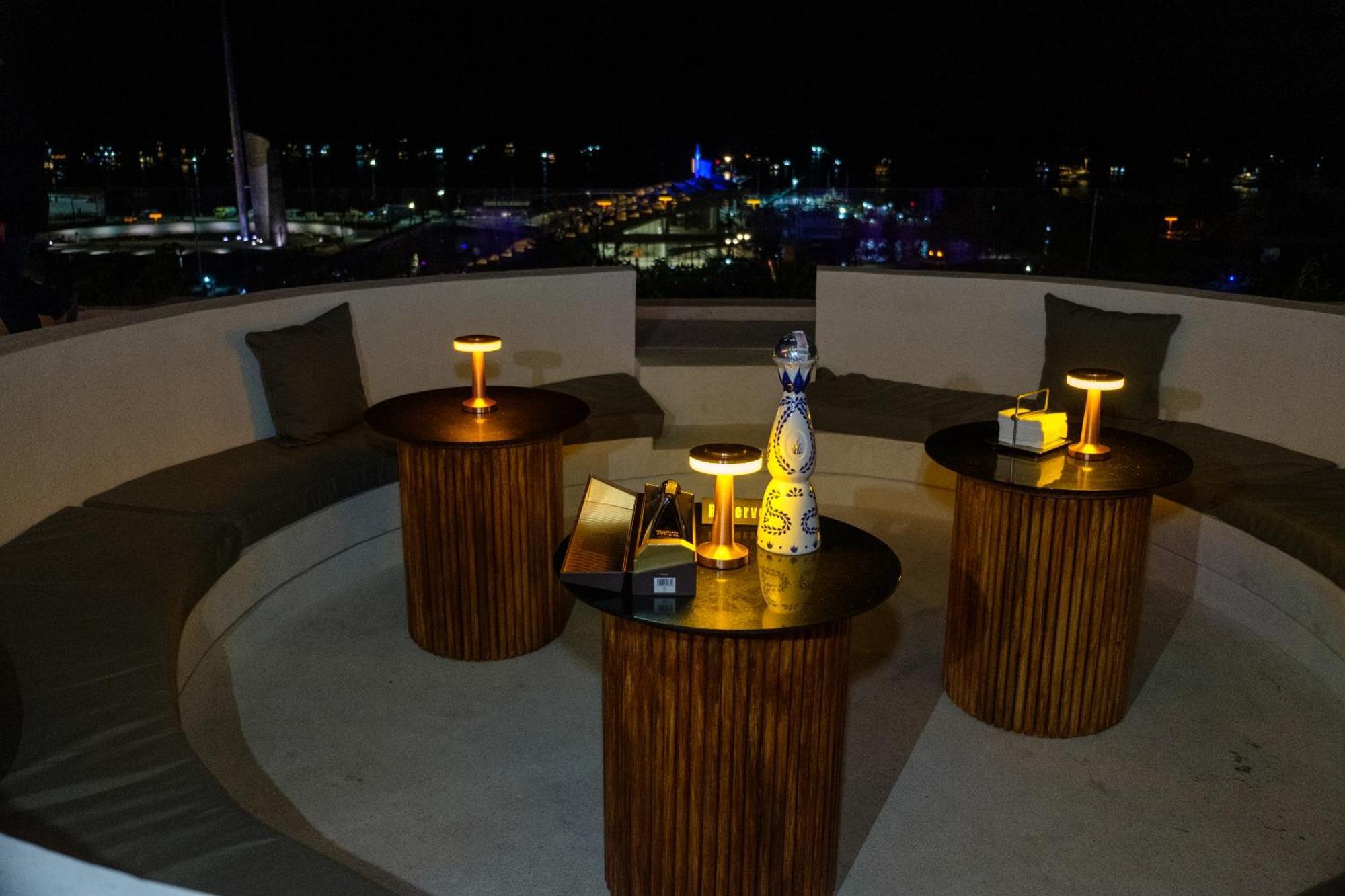 Dejavu 2.0 Hotel Bajo Komodo Лабуан Баджо Екстериор снимка
